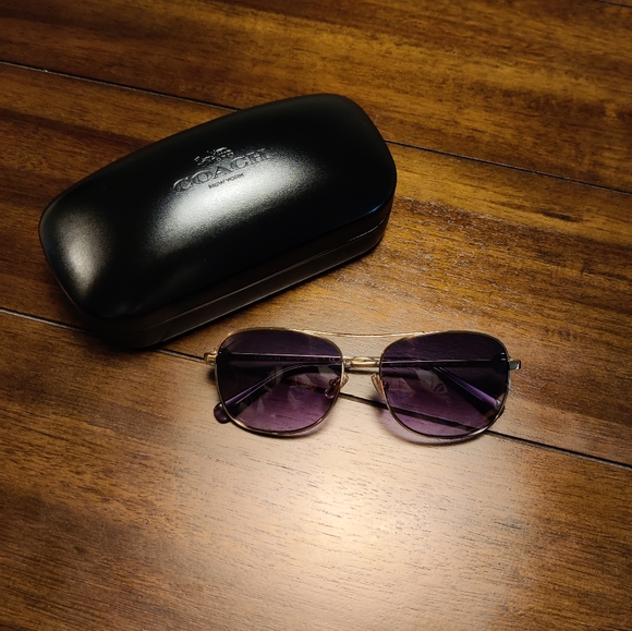 NEW Coach Sunglasses - Picture 4 of 11